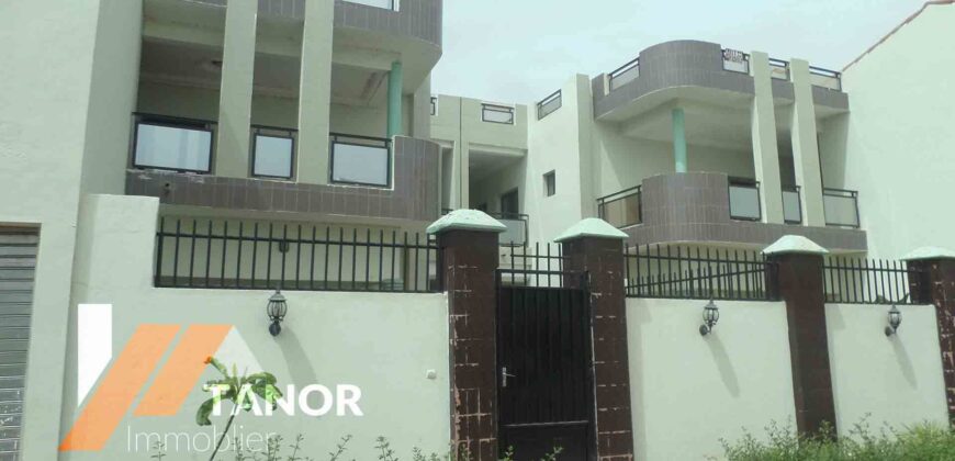 Maison 5 chambres avec piscine à louer – Cité du Niger, Bamako
