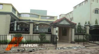 Villa 3 chambres avec piscine à vendre – Boulkassombougou, Bamako