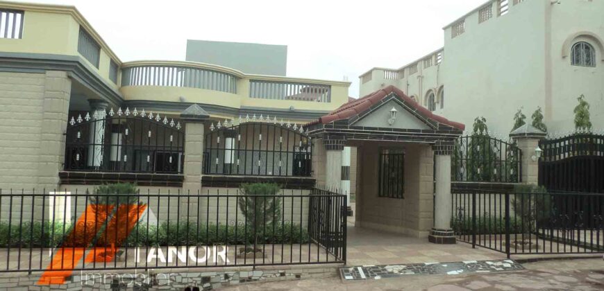 Villa 3 chambres avec piscine à vendre – Boulkassombougou, Bamako