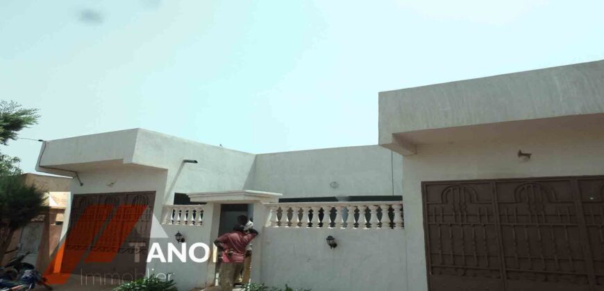 Villa 4 chambres à louer – Baco Djicoroni Golf, Bamako