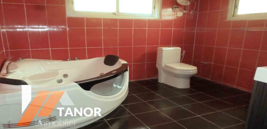 Villa meublée 5 chambres avec piscine à louer – Baco Djicoroni ACI, Bamako