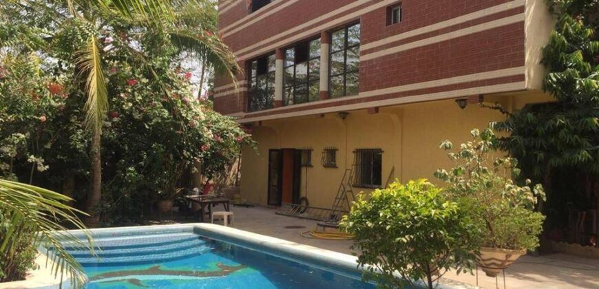 Appartement meublé 3 chambres avec piscine à louer – Missabougou, Bamako