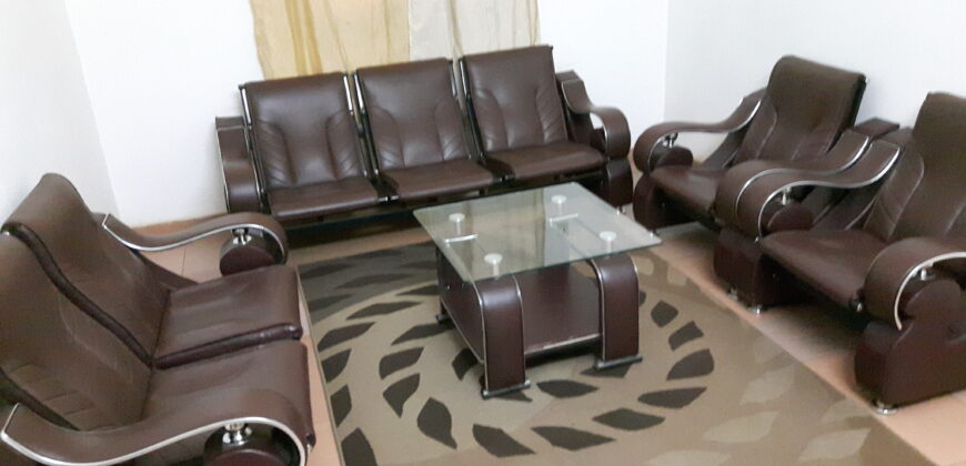 Appartement meublé F3 à louer – Hippodrome, Bamako