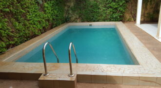 Villa meublée 4 chambres avec piscine à louer – Hippodrome, Bamako