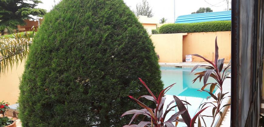 Villa meublée avec piscine à louer à Sébénicoro Bamako