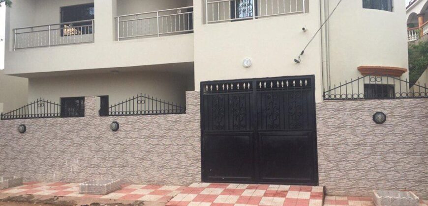 Villa neuve 6 chambres à louer – Torokorobougou, Bamako
