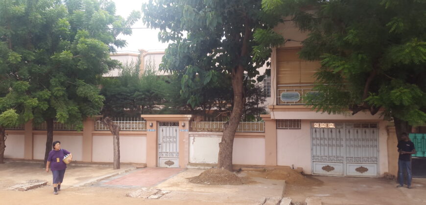 Villa duplex 6 chambres à louer – Hippodrome, Bamako