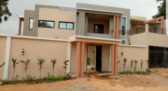 Grande villa 7 chambres avec jardin à louer – Baco Djicoroni, Bamako