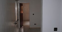 Grande maison avec piscine et jardins pour bureaux, entreprises, ONG Grande maison avec piscine et jardins pour bureaux, entreprises, ONG