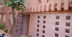 Grande maison avec piscine et jardins pour bureaux, entreprises, ONG Grande maison avec piscine et jardins pour bureaux, entreprises, ONG