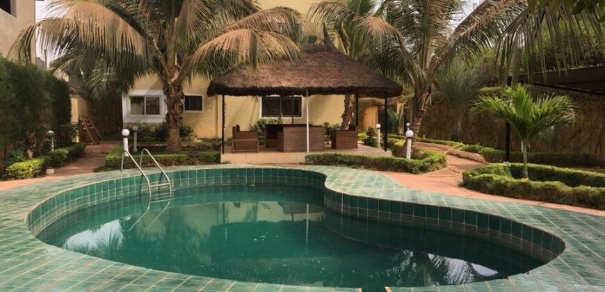 Appartement F4 meublé 3 chambres avec piscine à louer – Sébénikoro, Bamako