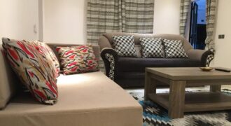 Appartement meublé F2 avec lave-linge à louer – entrée de Sébénikoro, Bamako