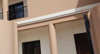 Villa duplex 4 chambres avec double jardin à louer – Sébénikoro, Bamako