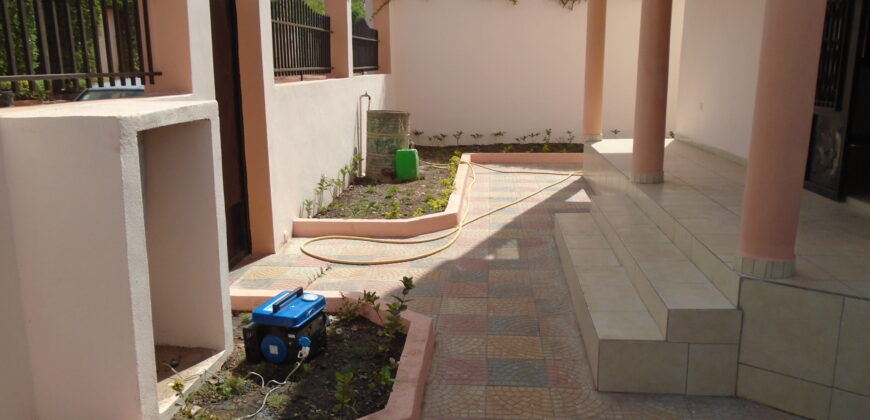 Duplex 5 chambres à louer – Cité Bollé 2, Faladié, Bamako