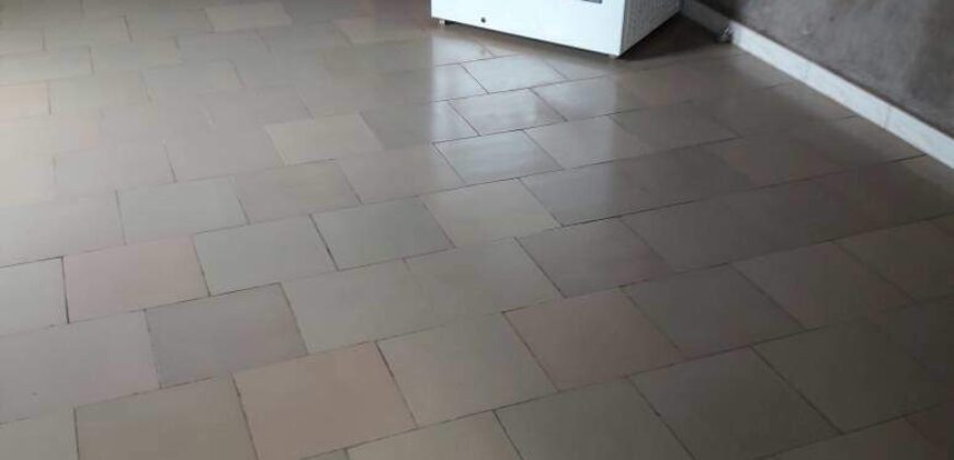 Maison 11 chambres avec commerce à vendre – Niamakoro, Bamako