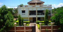 Villa de 2 appartements 7 chambres à vendre – Kalaban Coro, Koulikoro Villa de 2 appartements 7 chambres à vendre – Kalaban Coro, Koulikoro