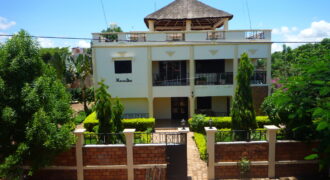 Villa de 2 appartements 7 chambres à vendre – Kalaban Coro, Koulikoro