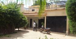 Villa avec piscine à louer à Hipodrome Bamako Villa avec piscine à louer à Hipodrome Bamako