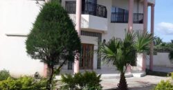 Villa duplex 6 chambres avec grand jardin à louer – Sotuba, Bamako Villa duplex 6 chambres avec grand jardin à louer – Sotuba, Bamako