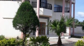 Villa duplex 6 chambres avec grand jardin à louer – Sotuba, Bamako