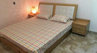 Appartement meublé F2 avec garage à louer – entrée de Sébénikoro, Bamako