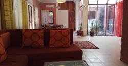 Très jolie Maison meublée (RdC) avec piscine et groupe electrogène à Sotuba ACI Très jolie Maison meublée (RdC) avec piscine et groupe electrogène à Sotuba ACI