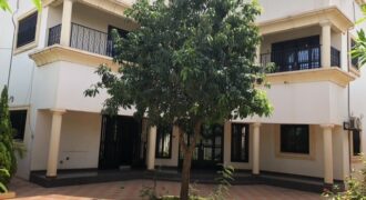 Villa duplex 4 chambres avec annexe à louer – Faso Kanu, Bamako