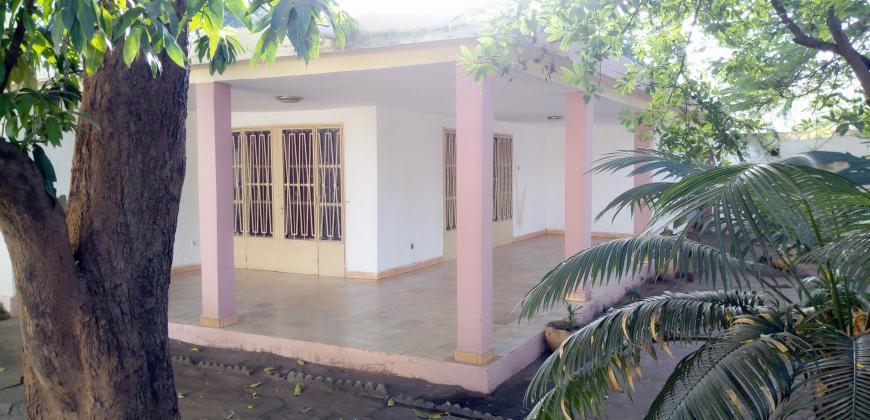 Villa de 4 chambres à louer à Torokorobougou