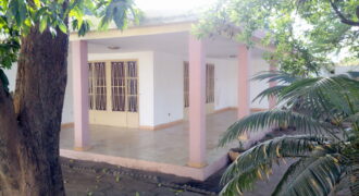 Villa 4 chambres avec jardin à louer – Torokorobougou, Bamako