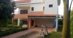 Maison de 5 chambres à Louer à Faso Kanu Maison de 5 chambres à Louer à Faso Kanu