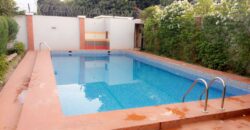 Maison de 5 chambres à Louer à Faso Kanu Maison de 5 chambres à Louer à Faso Kanu