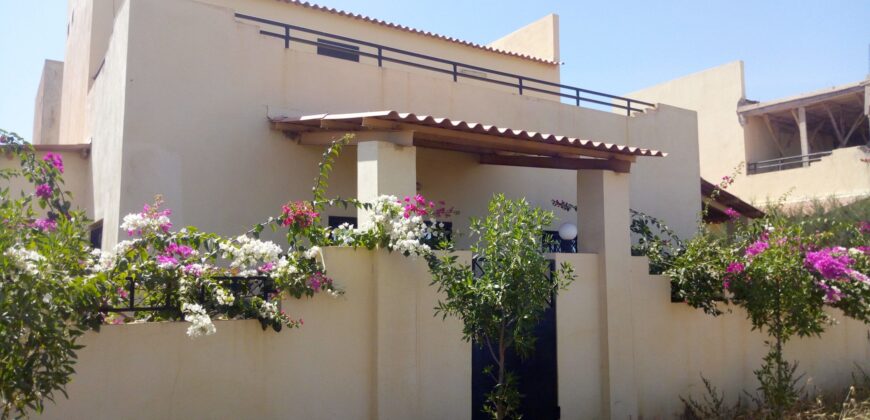 Maison à étage 4 chambres en titre foncier à vendre – Dialakorobougou ACI
