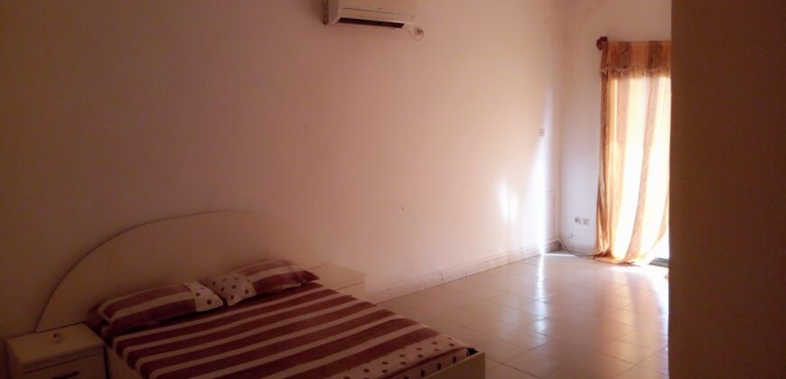 Appartement meublé 2 chambres à louer 400.000 FCFA/mois – Niaréla, Bamako