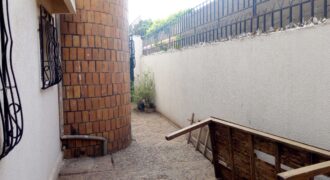 Villa 4 chambres avec jardin à louer – Daoudabougou, Bamako