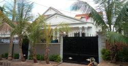 Belle maison a vendre a Yirimadio 1008 logements Belle maison a vendre a Yirimadio 1008 logements