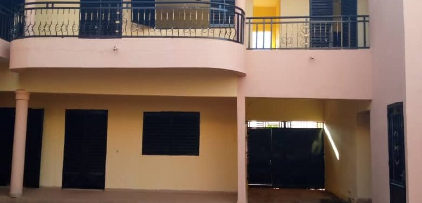 Immeuble abritant une école à louer à Magnambougou Faso Kanu