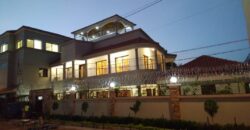 Maison de luxe avec piscine à vendre – Cité du Niger, Bamako Maison de luxe avec piscine à vendre – Cité du Niger, Bamako