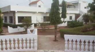 Villa duplex à vendre – Sébénikoro, bord du fleuve, Bamako