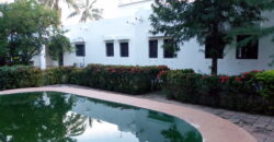 Villa Non Meublée avec piscine à louer à Torokorobougou Villa Non Meublée avec piscine à louer à Torokorobougou