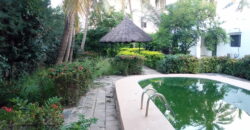Villa Non Meublée avec piscine à louer à Torokorobougou Villa Non Meublée avec piscine à louer à Torokorobougou