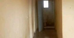 Maison villa pas chere a vendre a Sirakoro a côté de la cour de Kafoukouna Maison villa pas chere a vendre a Sirakoro a côté de la cour de Kafoukouna