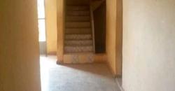 Maison villa pas chere a vendre a Sirakoro a côté de la cour de Kafoukouna Maison villa pas chere a vendre a Sirakoro a côté de la cour de Kafoukouna