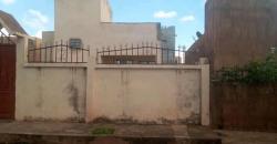 Maison villa pas chere a vendre a Sirakoro a côté de la cour de Kafoukouna Maison villa pas chere a vendre a Sirakoro a côté de la cour de Kafoukouna