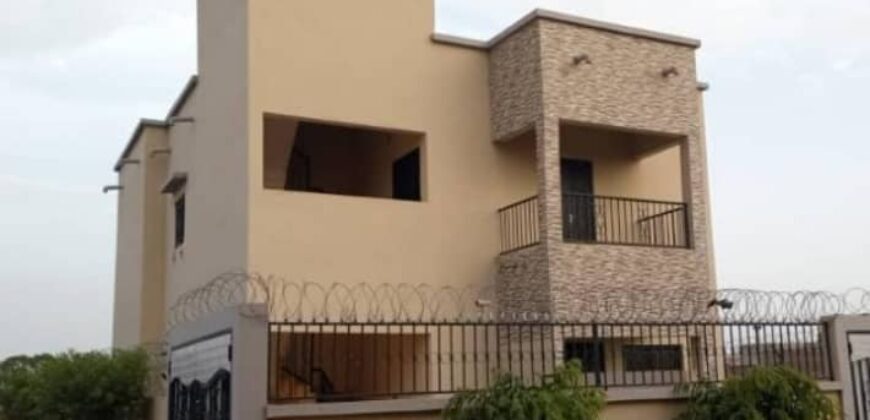 Villa duplex pas chere à vendre à Sirakoro