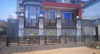 Maison duplex sur 500 m² à vendre – Kalaban Coura, Bamako