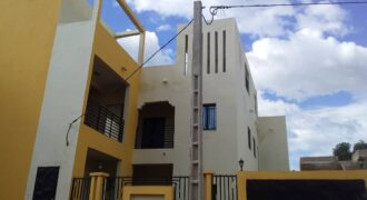 Villa duplex 7 chambres à louer – Kanadjiguila, Bamako