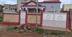 Villa meublée à vendre – Sirakoro, permis d’occuper Villa meublée à vendre – Sirakoro, permis d’occuper