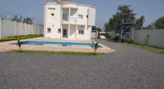 Duplex a vendre a Sabalibougou Kourani avec piscine l’hôpital du Mali