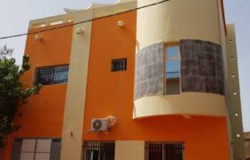 Villa duplex 7 chambres avec piscine à louer – Sébénikoro