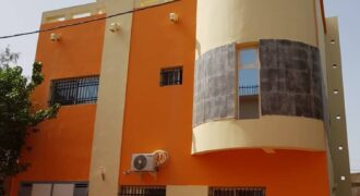 Villa duplex 7 chambres avec piscine à louer – Sébénikoro